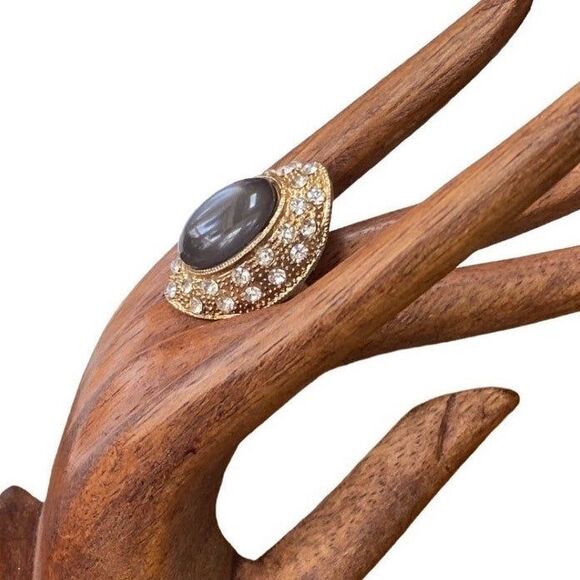 vtg Adjustable Statement ring grey gold-tone, rhinestones, grey jelly belly - Picture 4 of 9
